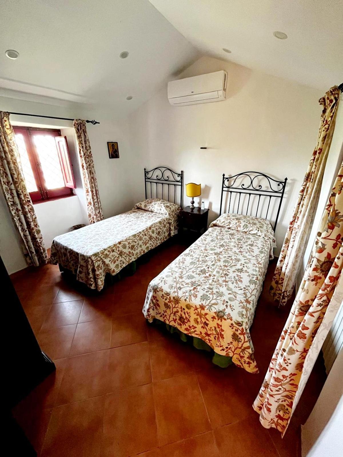 Masseria Rossella Piana Degli Albanesi Habitación foto