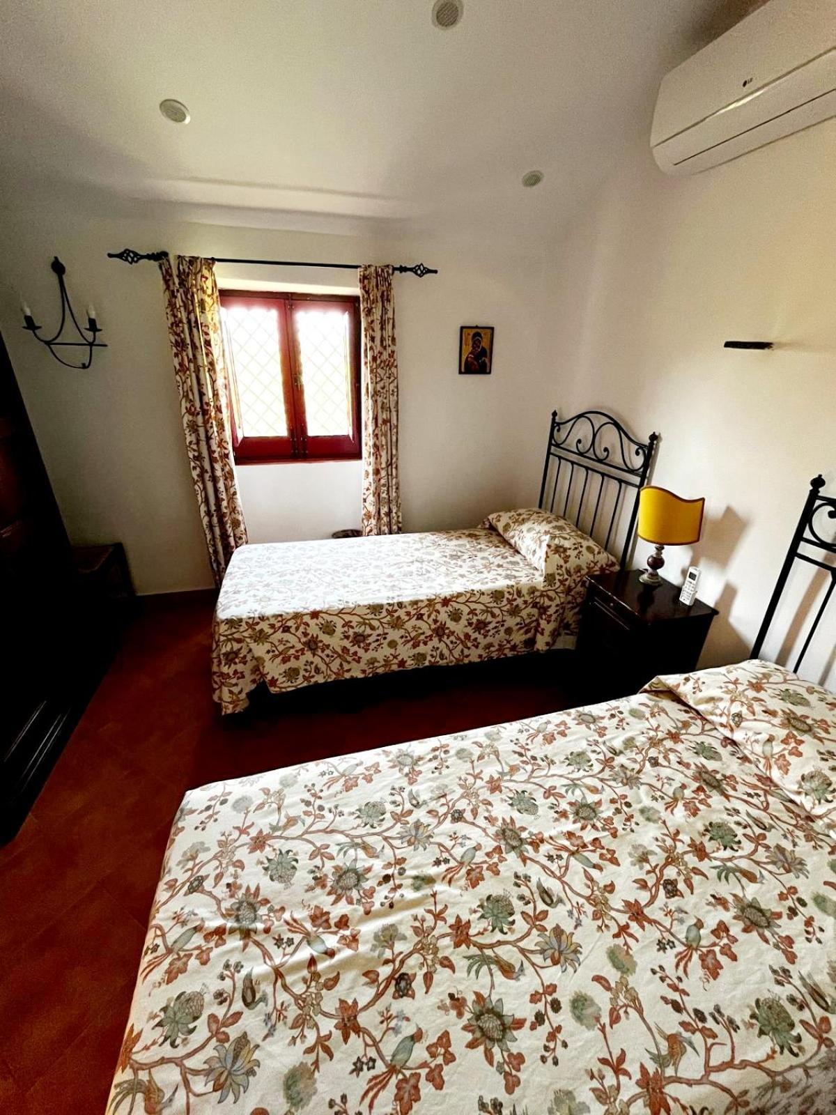Masseria Rossella Piana Degli Albanesi Habitación foto